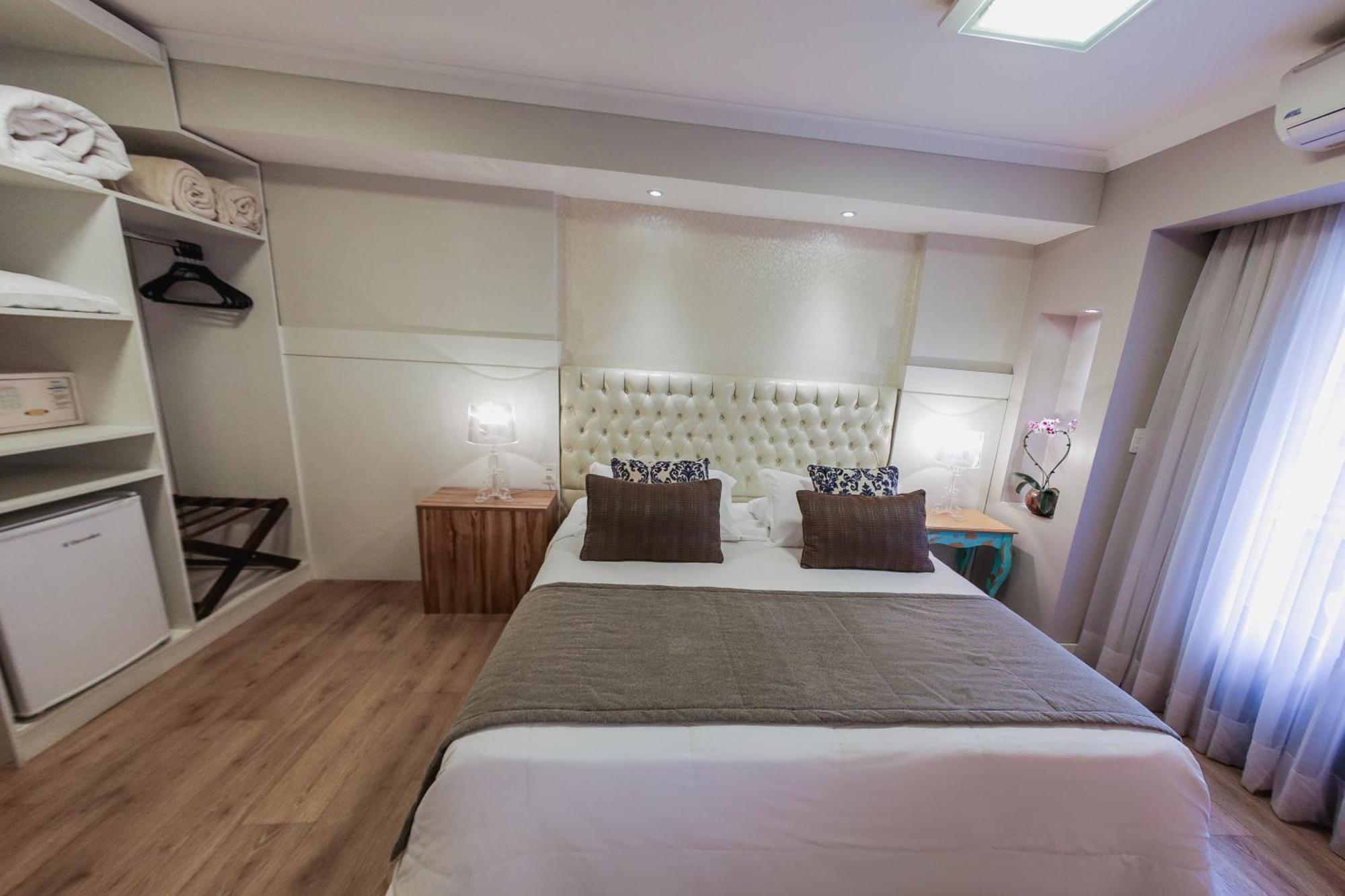 巴伐利亚运动酒店 格拉玛多 外观 照片 A room at the hotel