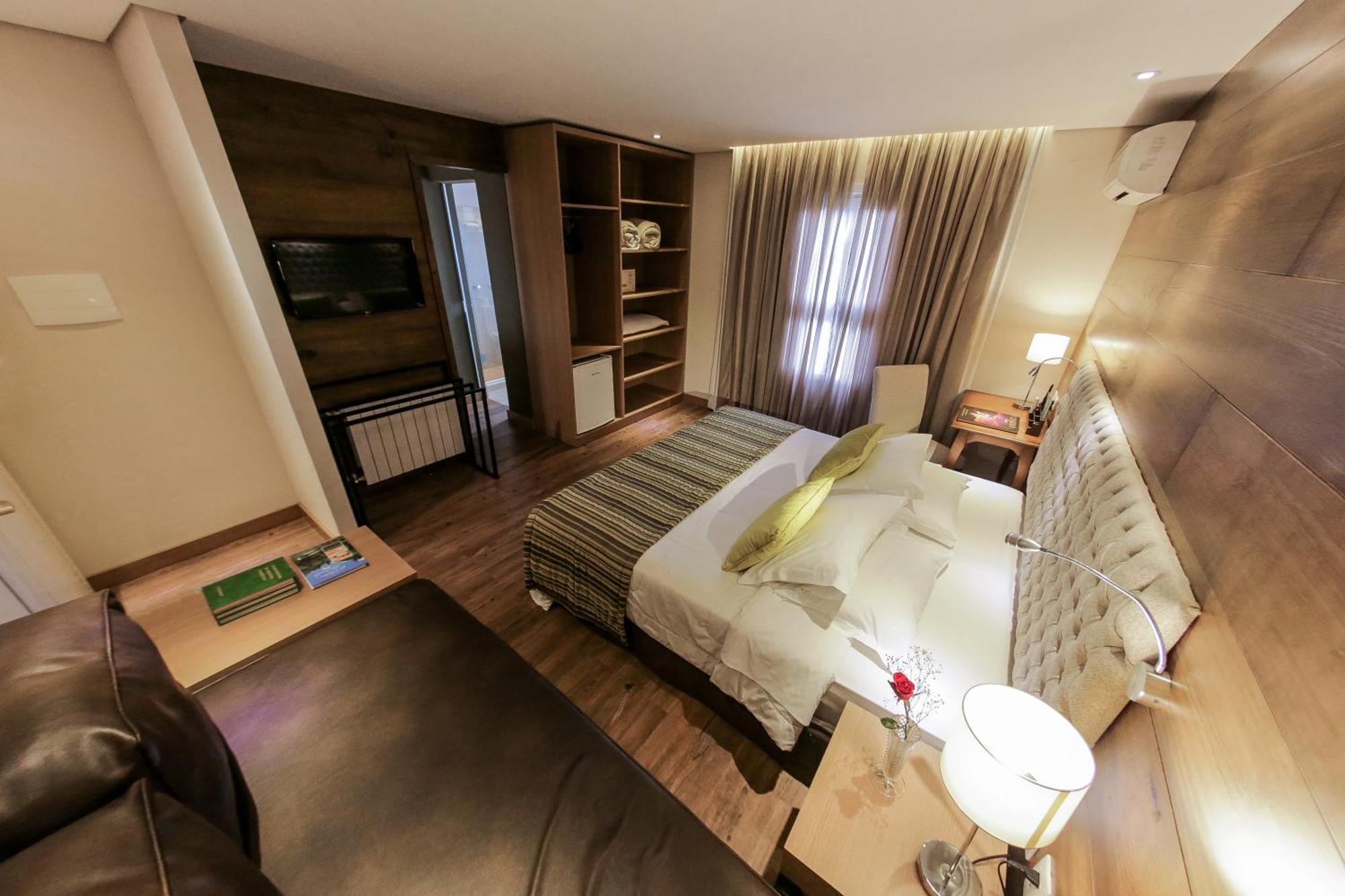 巴伐利亚运动酒店 格拉玛多 外观 照片 A room at the hotel